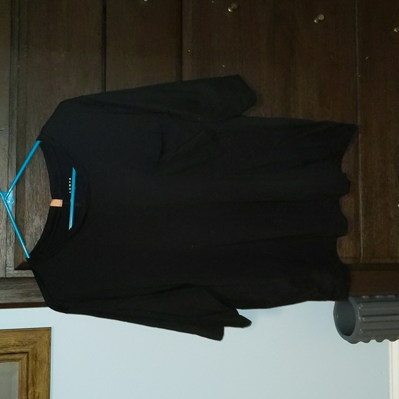 lunya Tops - EUC Lunya Organic Pima Pocket Tee - Immersed Black